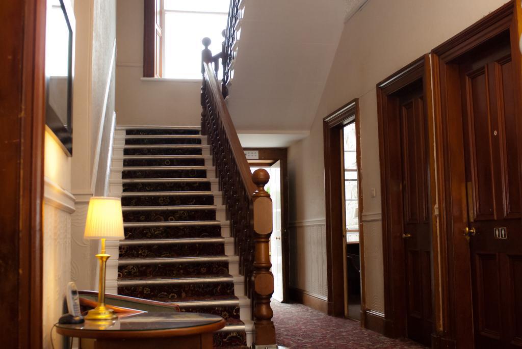 Edinburgh House Hotel Luaran gambar